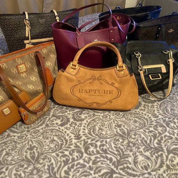 Coach bags coach wallets Dooney bags wallet Guess bags Victoria secret bag - Picture 3 of 3
